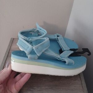 Time And Tru Blue Strappy Platform Sandals Sz 6
